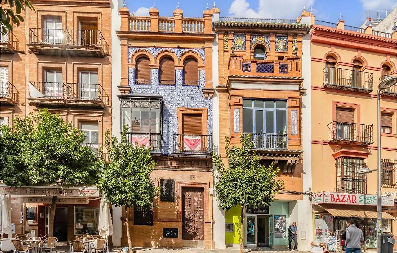 Cozy Apartment In Sevilla With Kitchen Seville