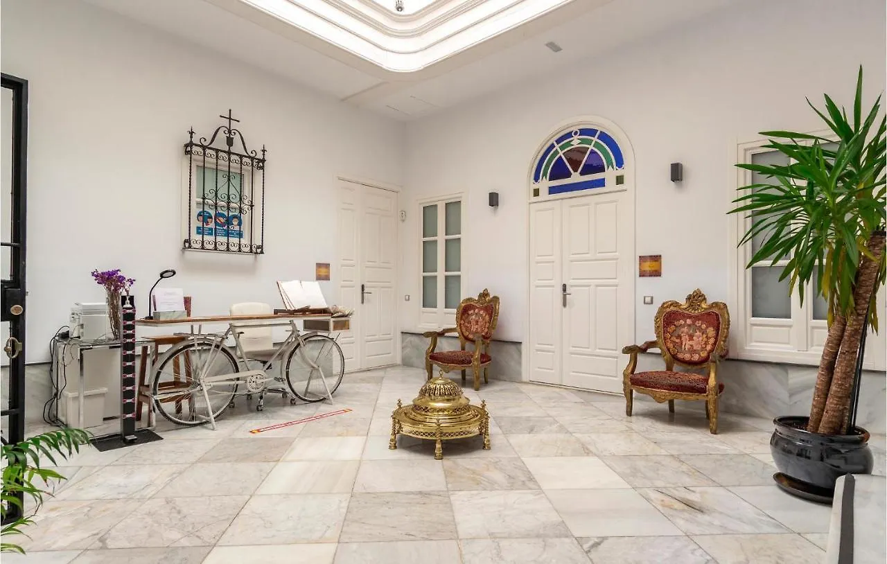 Cozy Apartment In Sevilla With Kitchen  Seville